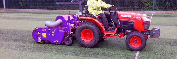 A Power-brushing procedure on a 3G pitch